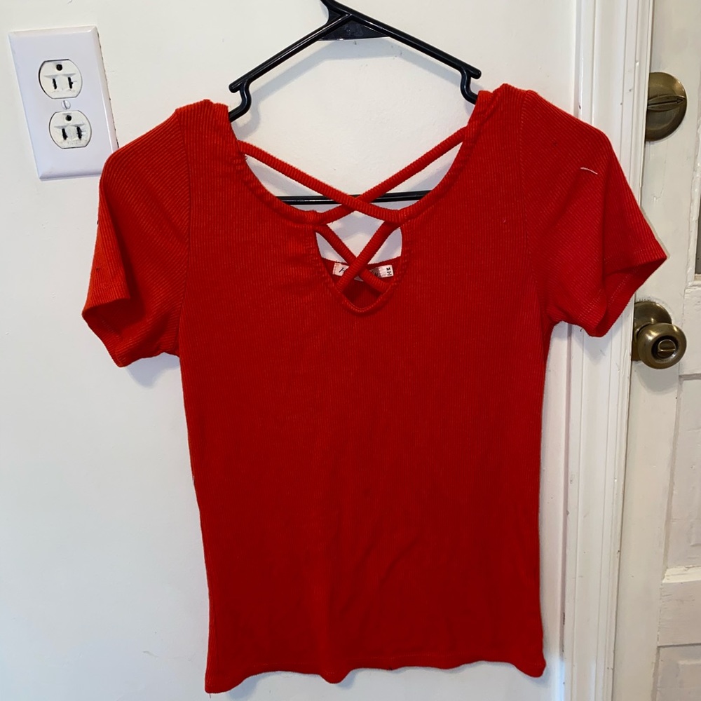 Heart & Hips M ribbed cross cross top